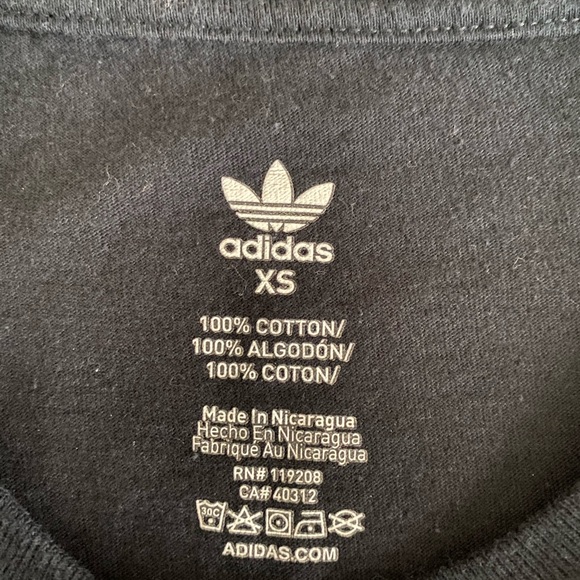 Adidas T-Shirt - Picture 2 of 5
